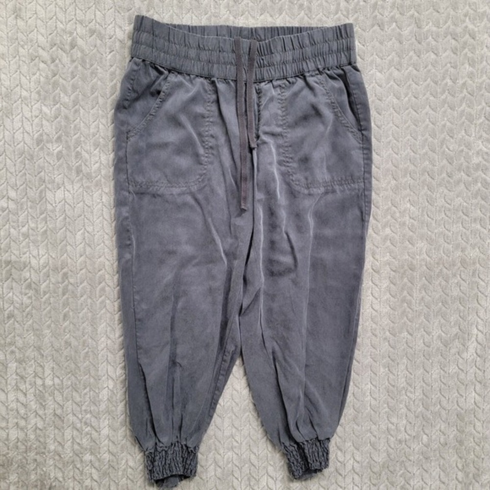 Athleta Jogger Pants Women Size 8 Benicia Capri Gray Drawstring Elastic Waist